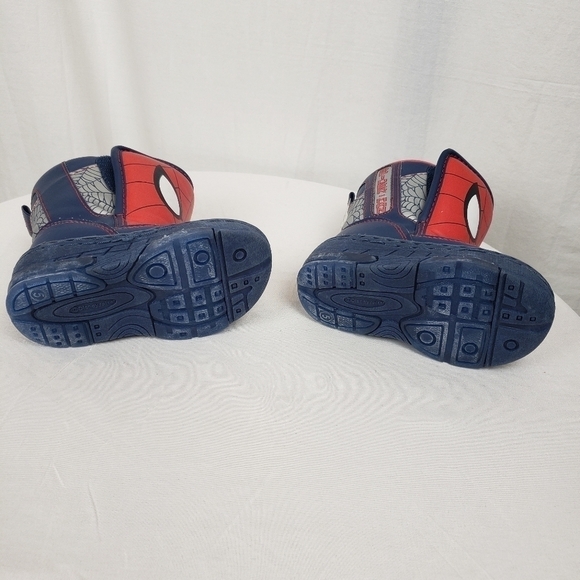 Spider-Man Red and Blue Toddler Snowboots Sz 5 - Picture 6 of 6